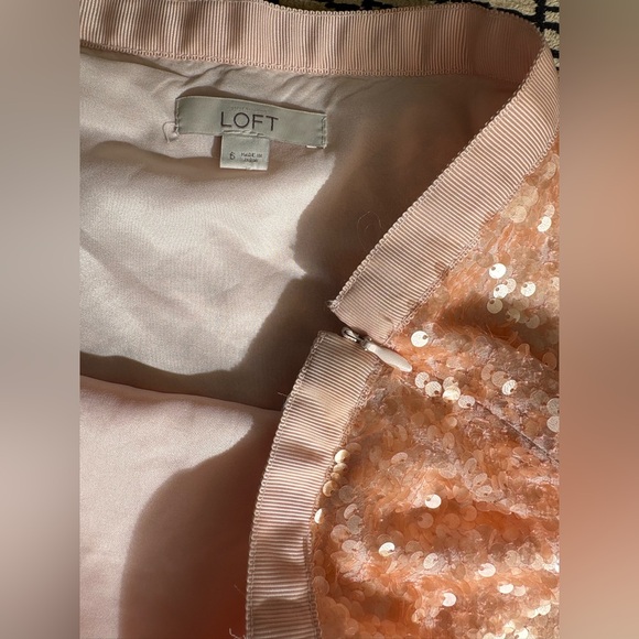 Ann Taylor Loft Sequin Skirt Iridescent Peach (6) - Picture 4 of 7